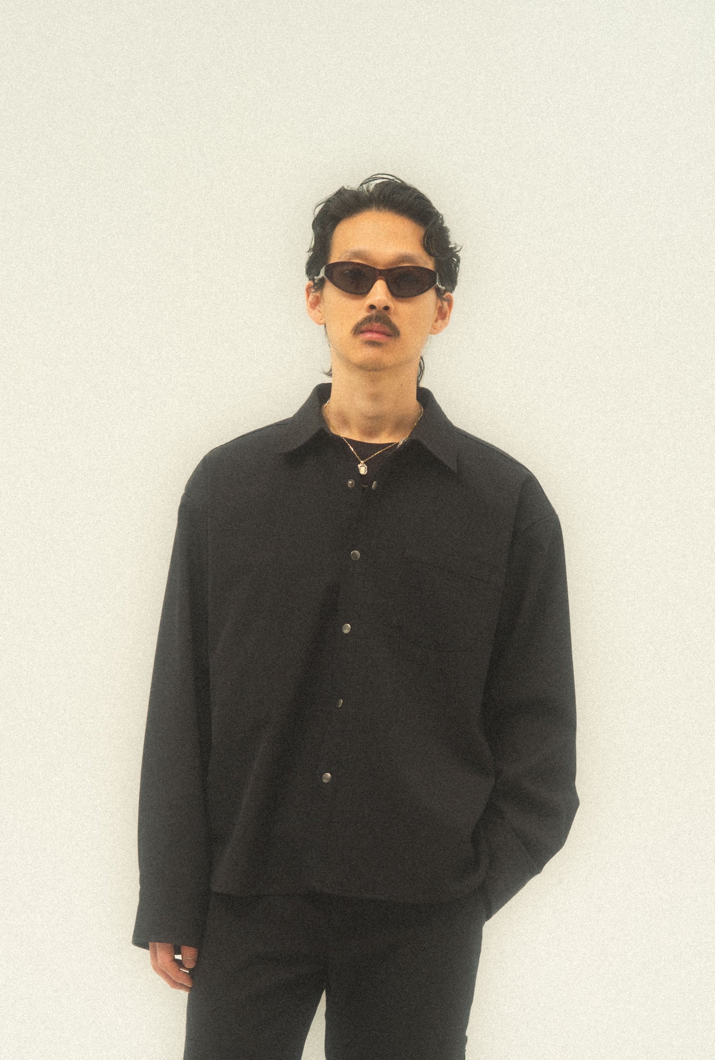 ROGER overshirt in black